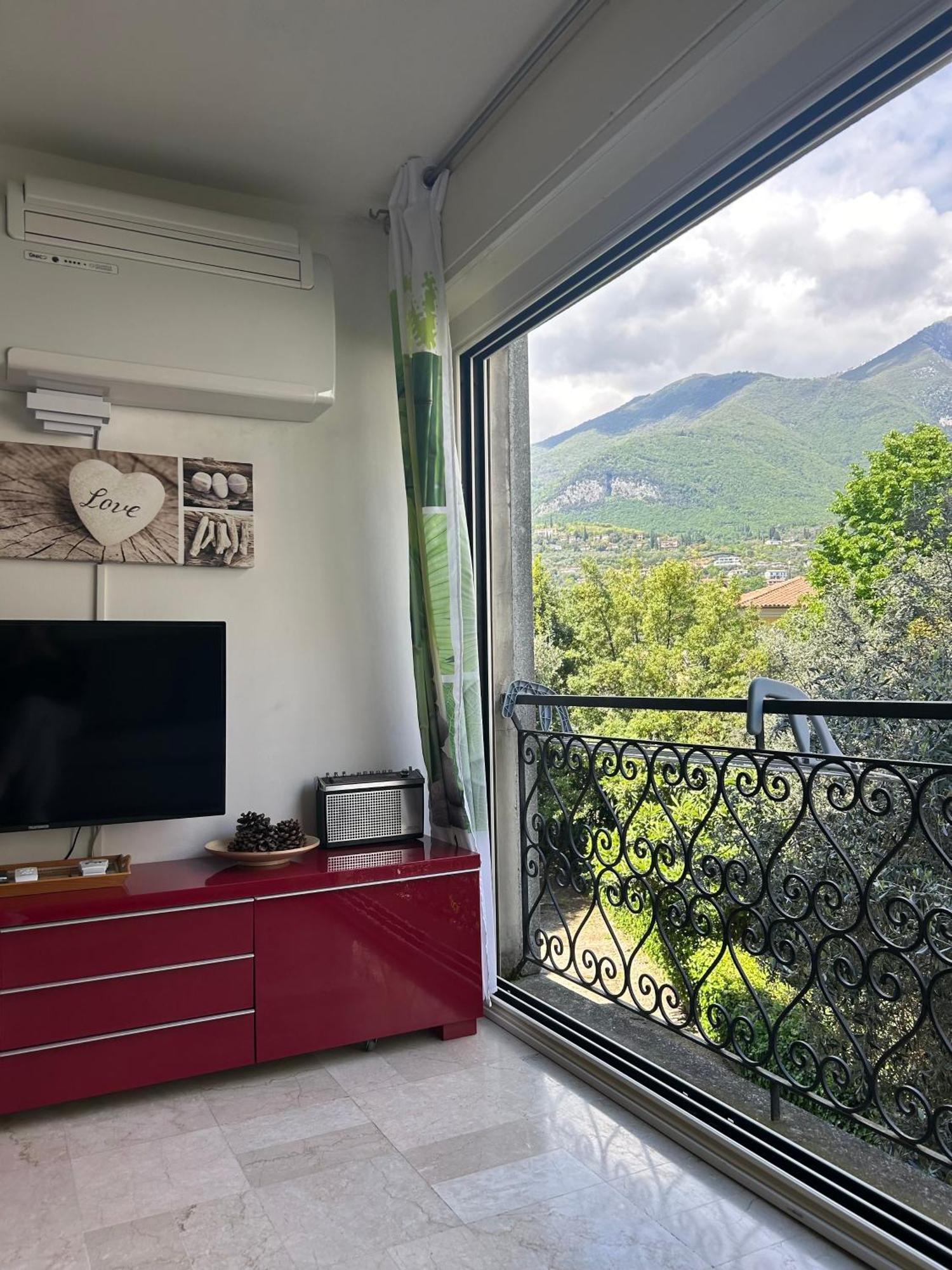 Appartamento Lido 'With Parking Space Included' Тосколано-Мадерно Экстерьер фото